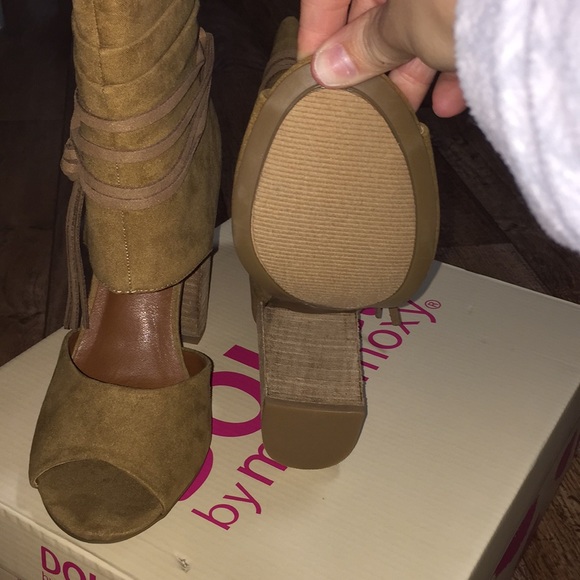 ❤️Final Price❤️ Dolce Suede Colored Chunk Heels - Picture 4 of 4